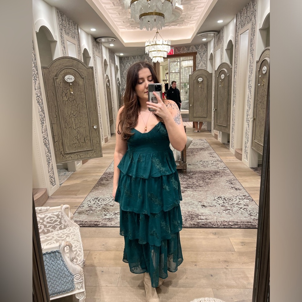 Altar’d state Green Dress (read please!!)